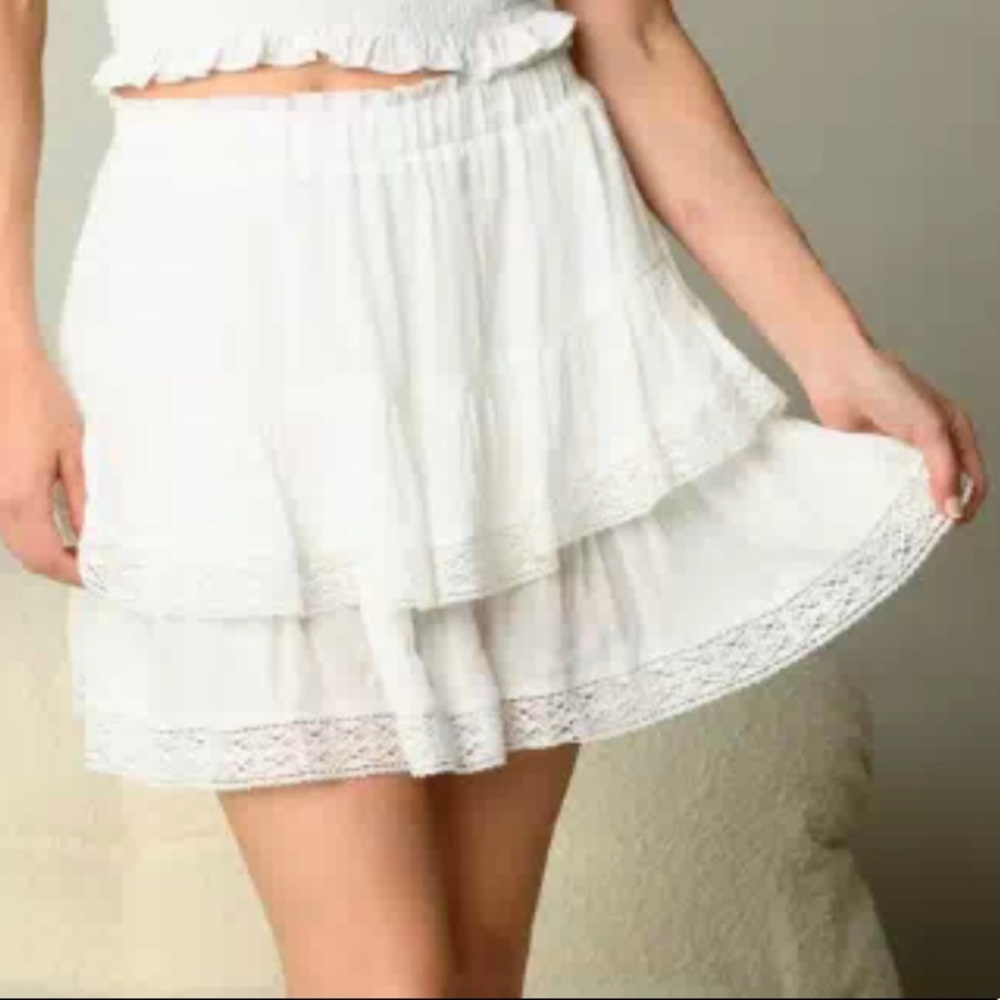 RUFFLE TIERE MINI SKIRT